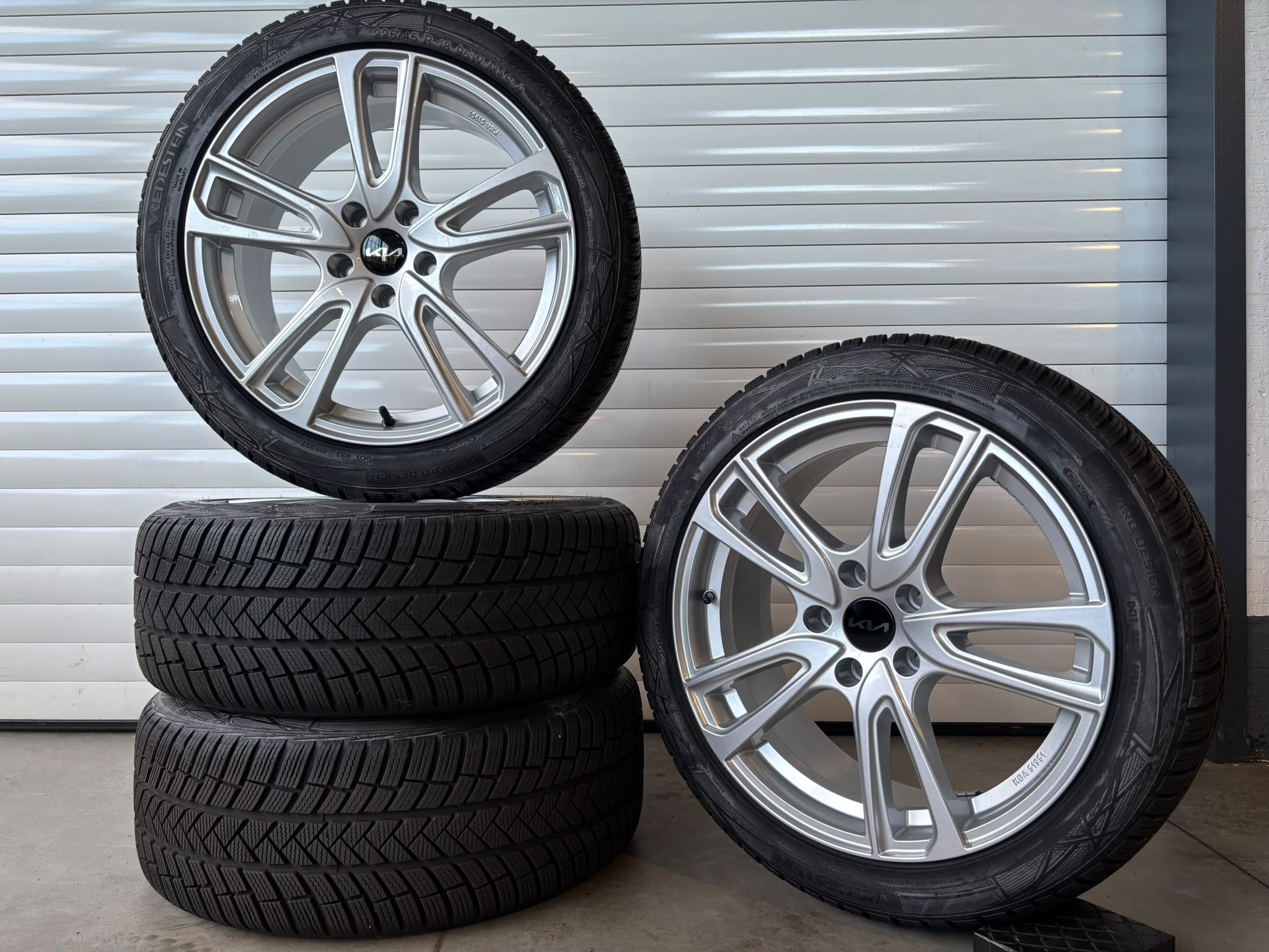 Kia Niro/E-Niro Winterset 225/45 R18 Vredestein Wintrac pro article_images_0_1792219565909700109.jpg | Auto Sinnema