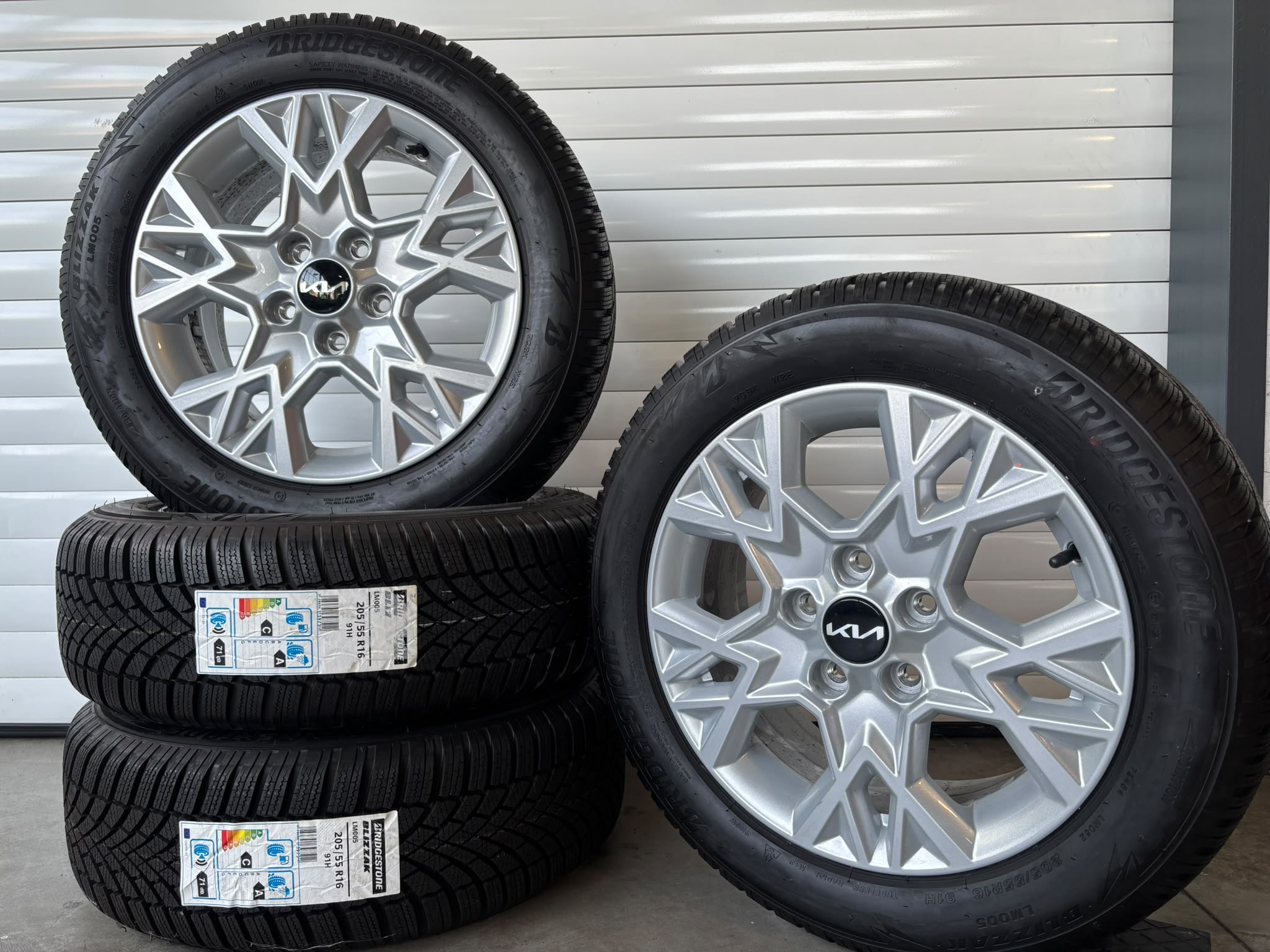 Kia Ceed(SW) Winterset 205/55 R16 Bridgestone Blizzak content_image_17921726941910283082.jpg | Auto Sinnema